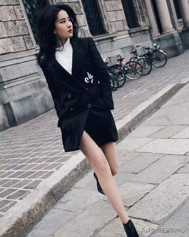 厉害了,刘亦菲是如何拿下阿玛尼代言?