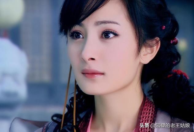 杨幂:一位被盲目粉丝毁掉的演员