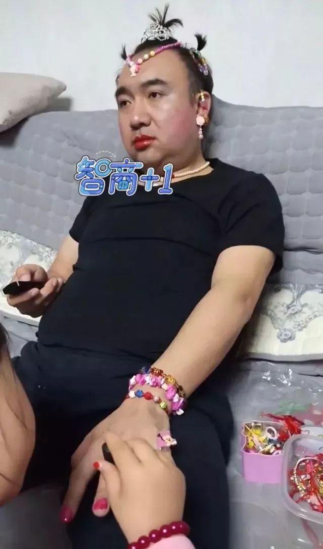 叫你生女儿！叫你生女儿！哈哈哈…连岳云鹏都逃不过被闺女玩坏的命运