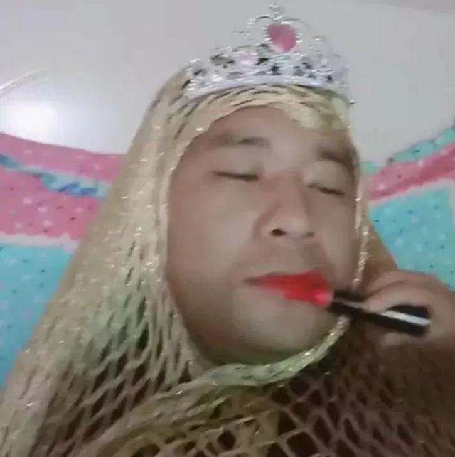 叫你生女儿!叫你生女儿!哈哈哈…连岳云鹏都逃不过被闺女玩坏的命运