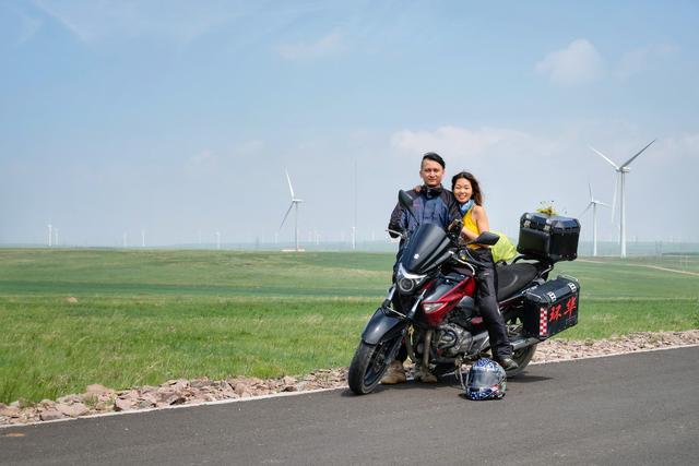 环游中国需要多少钱？开摩托车环游中国的小情侣来回答你