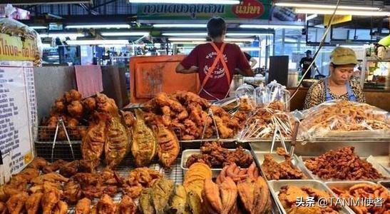 为何泰国人很少自己做饭?看到当地的菜市场才明白,都不想回国了