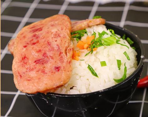 吃火锅还在点梅林午餐肉?是时候换成性价比更高的牌子啦!
