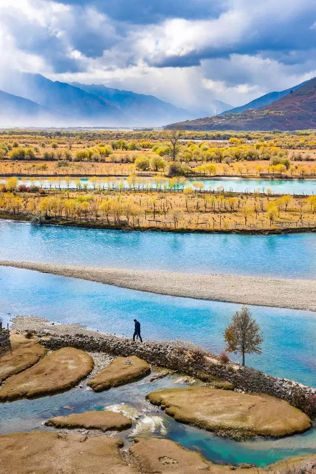 中国唯一不收费高速公路,5小时能看遍世间最美风景