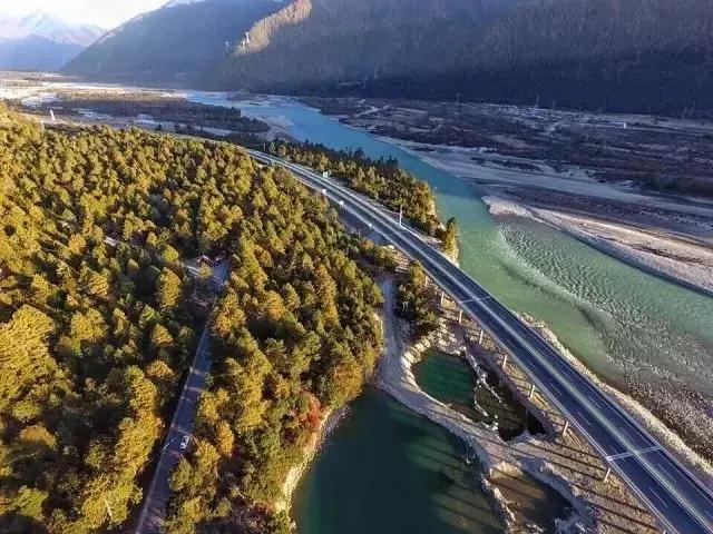 中国唯一不收费高速公路,5小时能看遍世间最美风景