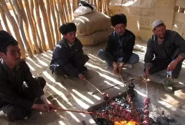 吃羊肉我只服新疆人!史上最全的羊肉做法,太攒劲了!你吃过吗?