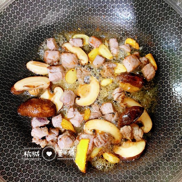 豆腐配花蛤,成就一锅神仙汤,美味清淡健康少油,多吃也不怕胖!