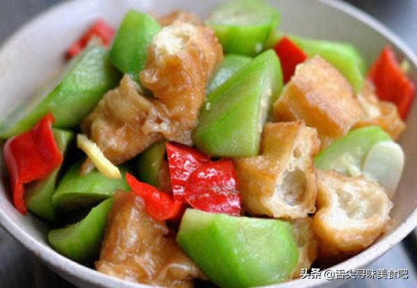 丝瓜和它天生就很配,这样炒鲜香美味不发黑,3分钟就出锅
