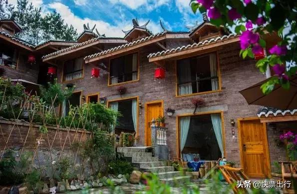 不输亚丁,媲美九寨沟!这个未被开荒的仙境,美到空气都凝固