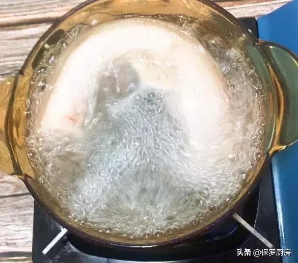 原汁原味的“白切肉”做法,肉质细嫩,肥而不腻,肉香诱人!