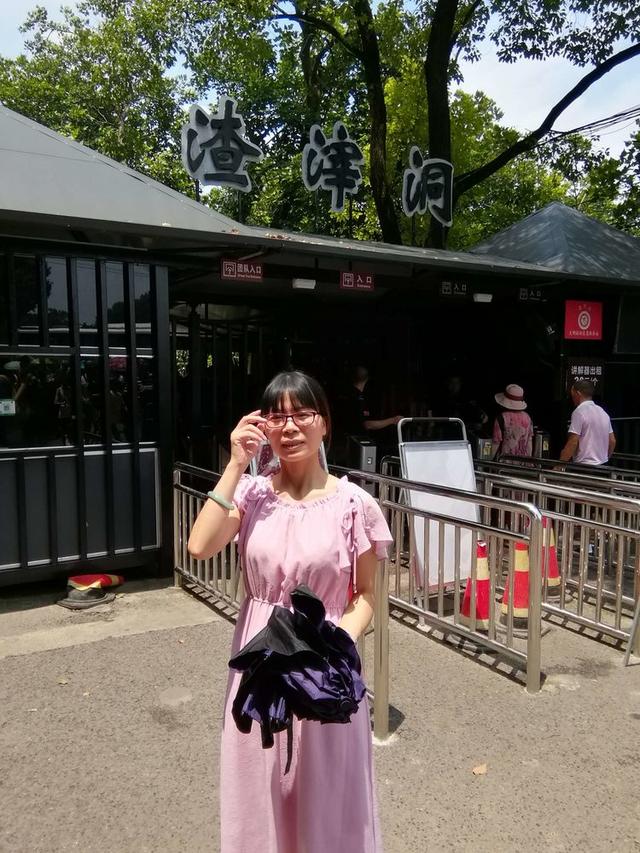 八月,穿越那片花海那湾水