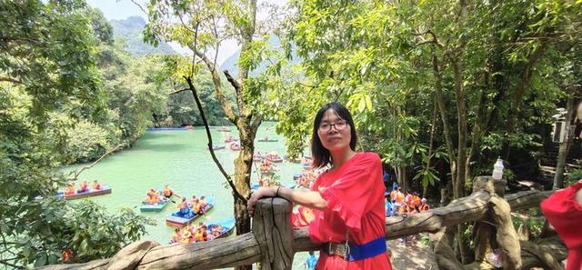 八月,穿越那片花海那湾水
