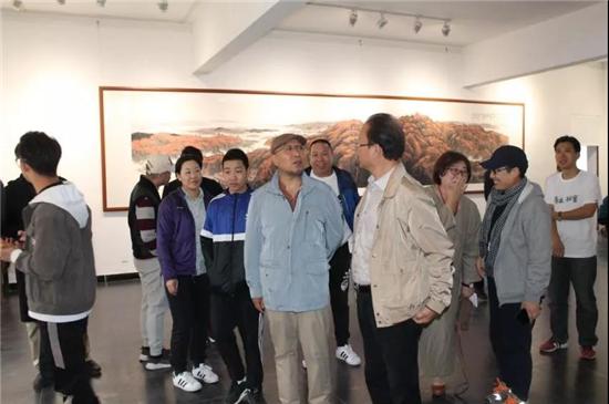 荣宝斋画院梁建平新乡土水墨研究工作室师生作品汇报展隆重开幕